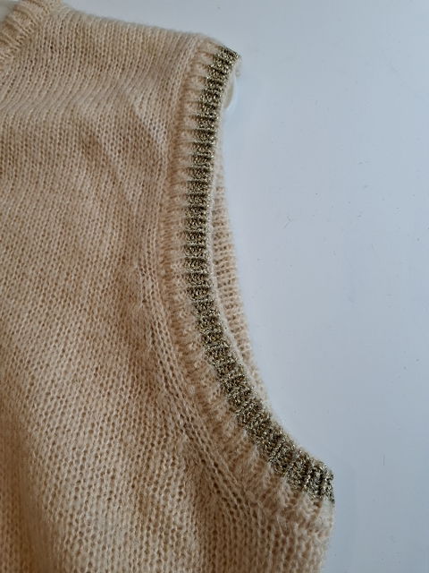 Continue Vest